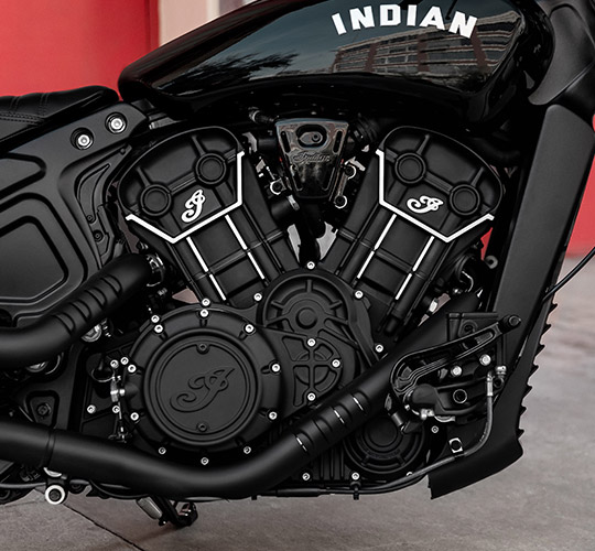 MOTOR DOIS CILINDROS EM V, REFRIGERADO POR LÍQUIDO, MODERNO